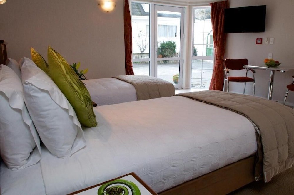 行政特大床一室房