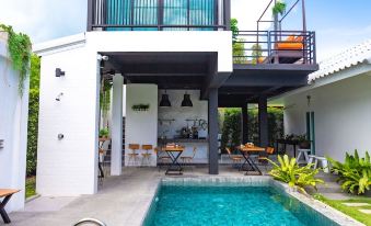 The Seaton House Phuket