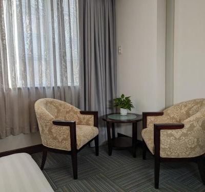 豪華四人房 董精飯店優惠