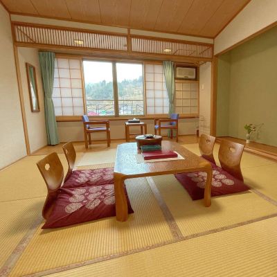 Standard Floor Standard, Japanese-Style, River View