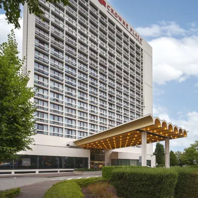 Crowne Plaza ANTWERP by IHG Hotel a 