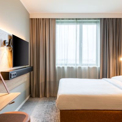 Moxy Queen Sleeper, Guest Room, 1 Queen