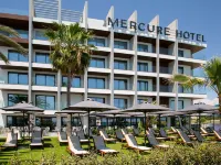 Mercure Larnaca Beach Resort Hotele w: Oroklini
