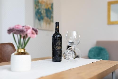 Studio, 70 Steps from the Beach Studio