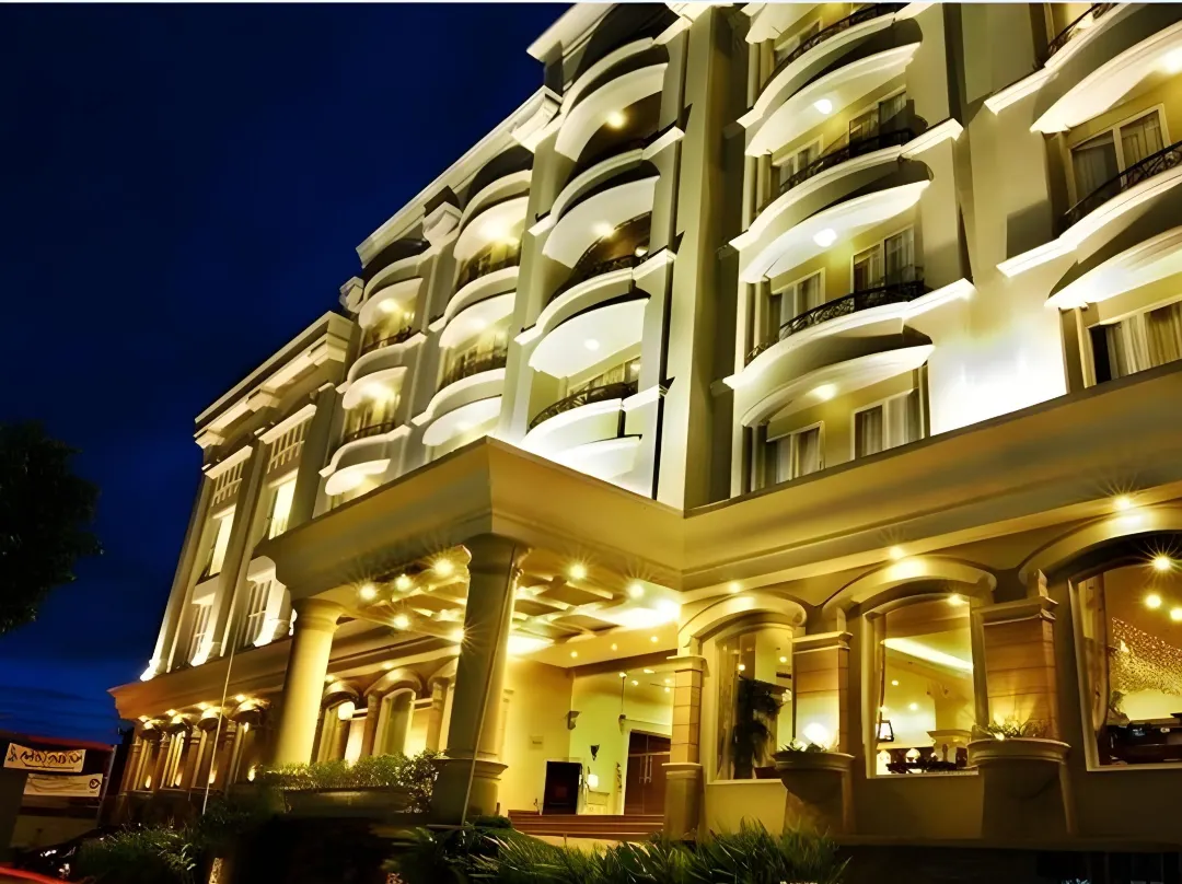 M - Regency Hotel - Makassar