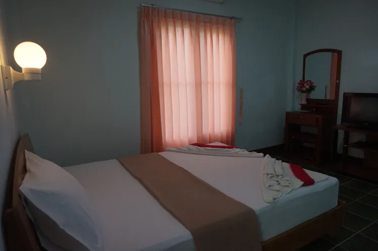 ห้องสแตนดาร์ด เตียงใหญ่ 1 เตียง