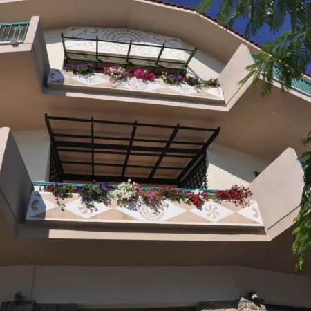 Kyveli Hotel Apartments