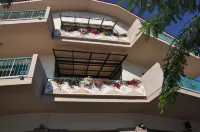 Kyveli Hotel Apartments