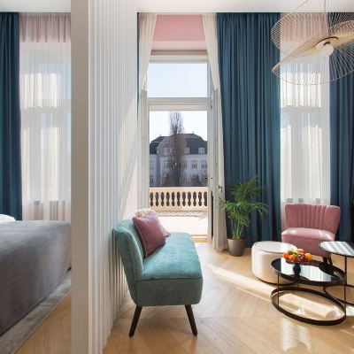 Deluxe Twin Room Alice Hotel Promo Code