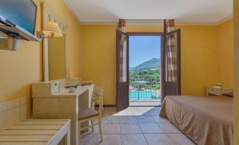 Villa Zina Family Resort - Housity