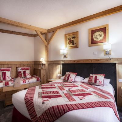 Traditional Queen Room Hotel le Littoral Promo Code