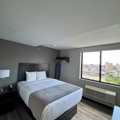 Single Queen Room-Non-Smoking Capital Hotel Promo Code
