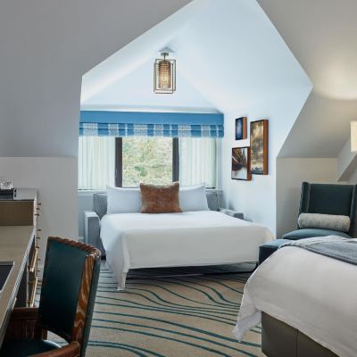 Accessible Mountain View Deluxe King Bed Roll-in Shower Grand Hyatt Vail Promo Code