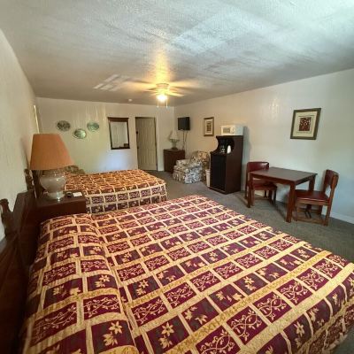 Deluxe Double 2nd Flr No Pets Allowed No Smoking Little Shamrock Motel Promo Code