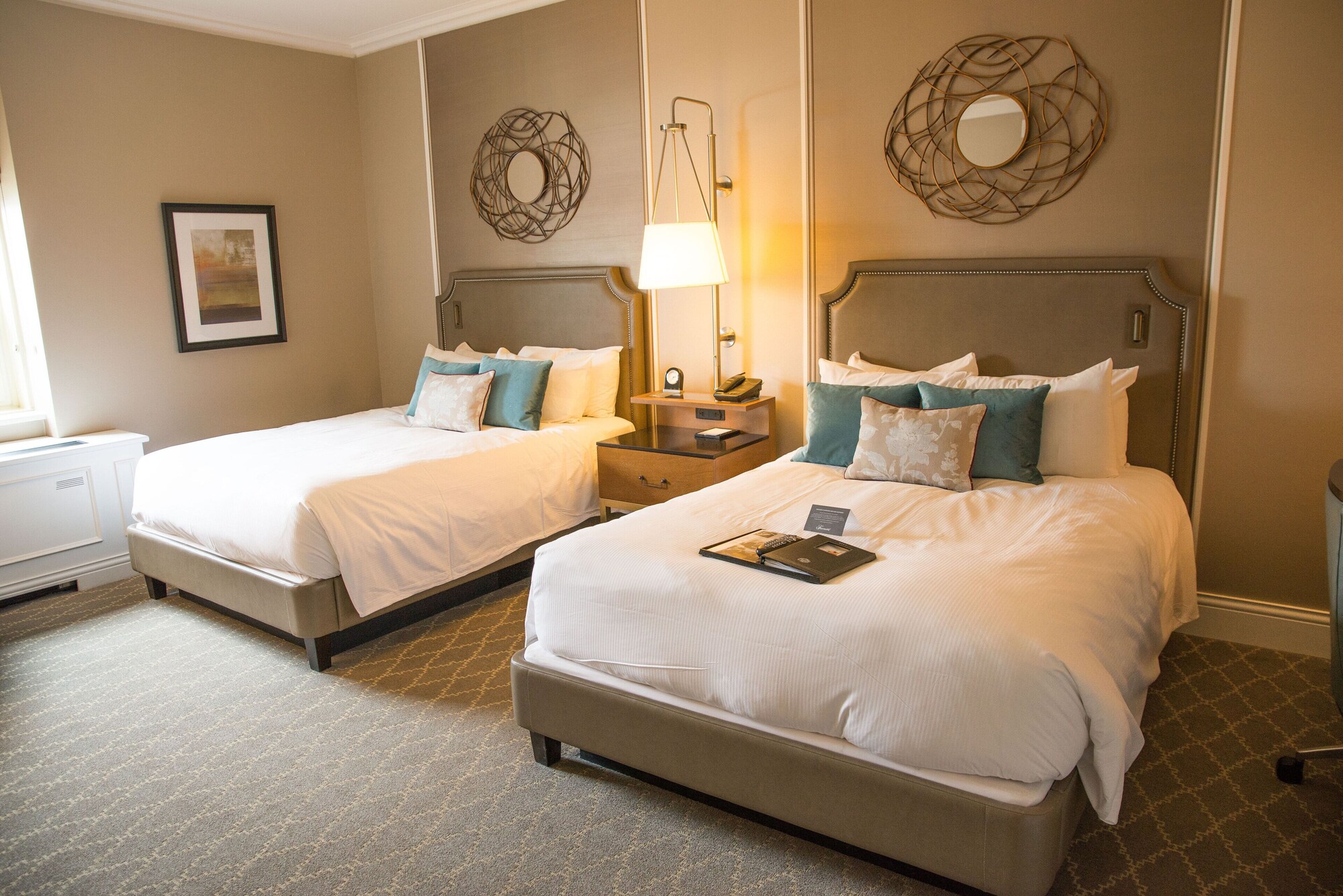 豪华河景两张双人床房