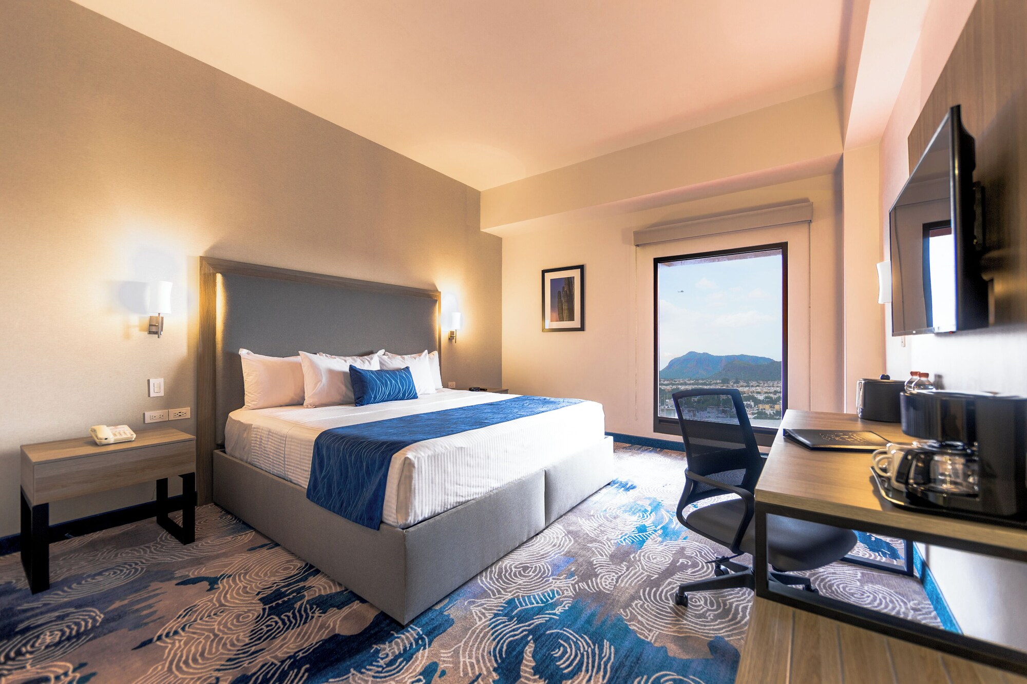 标准特大床房-禁烟