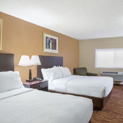 Family Suite First Choice Inns at the Swell Promo Code