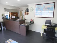 Hi-Way Host Motel