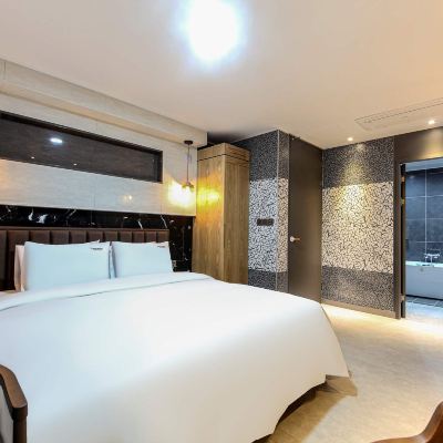 Deluxe Room Hotel Yuna Promo Code