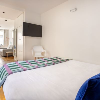 Superior Apartment, Ensuite (La Vieille Bourse) Le Chat Qui Dort Promo Code
