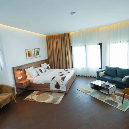 AMAZING GRACE HOTEL