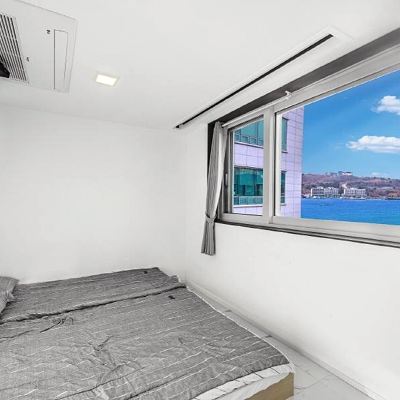 Family Room (Ocean View, Random Assignment) Yeosu Naega Meomun Pension and Hostel 쿠폰