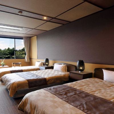 マウンテンビュールーム(ご利用人数3名)(浴室)(本館) 山野草の宿　二人静 クーポン