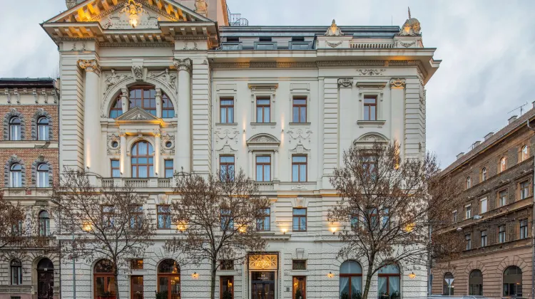 Mystery Hotel Budapest Exterior