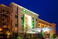Holiday Inn & Suites ORANGE PARK - WELLS RD. by IHG