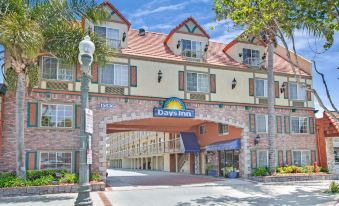 Days Inn by Wyndham Los Angeles LAX/ Redondo&ManhattanBeach