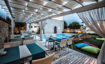 Begonvil Otel Alacati - Housity