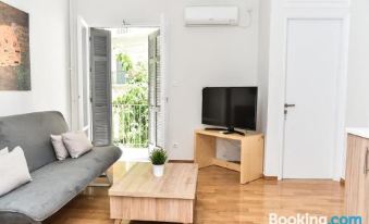 Warm Apartment at Exarchia 1 Bed 2 Pers