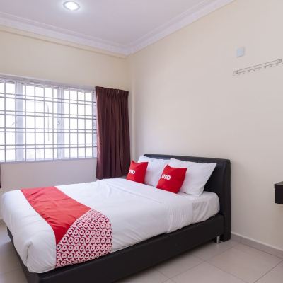 Bilik Deluxe Double Kupon OYO 89536 Hazris Hotel