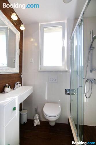 带城景的双卧室公寓