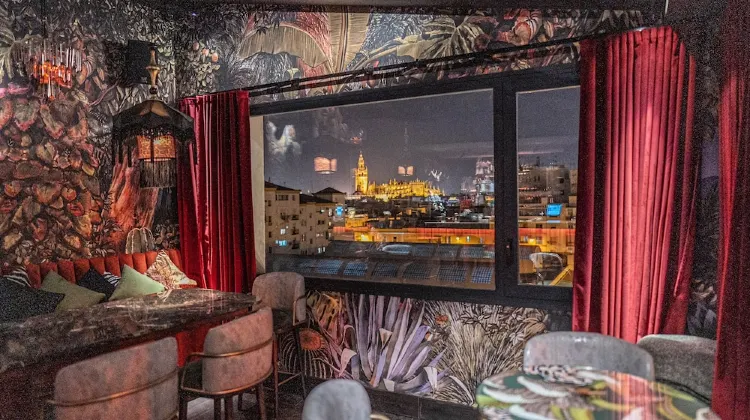 Hotel Lobby Room Sevilla 食事・レストラン