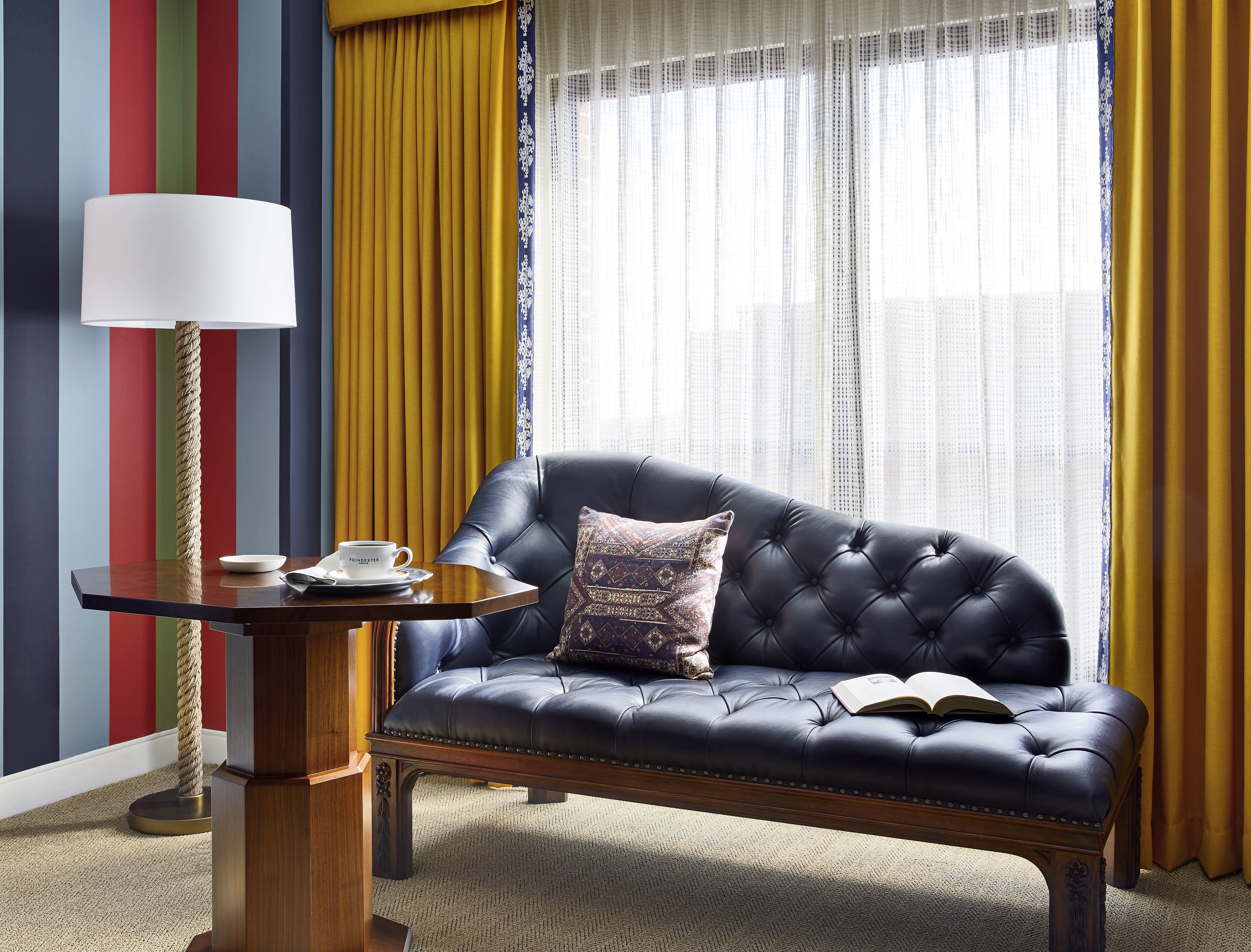 毕业生特大床间