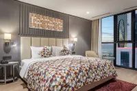 Billionaire Ramada Plaza by Wyndham Batumi Các khách sạn ở 