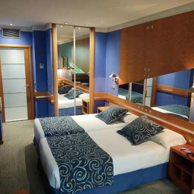 Family Room Hotel Torresport Promo Code