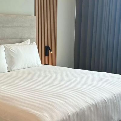 Junior King Room Pillo Hotel Ashbourne Promo Code