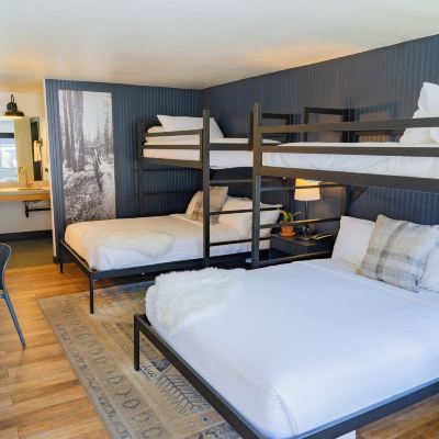 Catwalk: 2 Queen With Twin Bunks Ada Gravity Haus Winter Park Promo Code