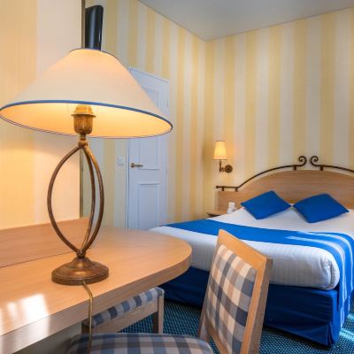 Classic Room Hotel Delambre Promo Code