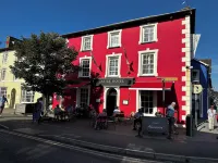 The Castle Hotel Hotels in 
