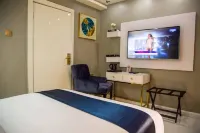 Plot 35 Apartments Hotels in 
