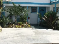 Perfect Beachfront Rental with Beautiful Views! Hotels in 