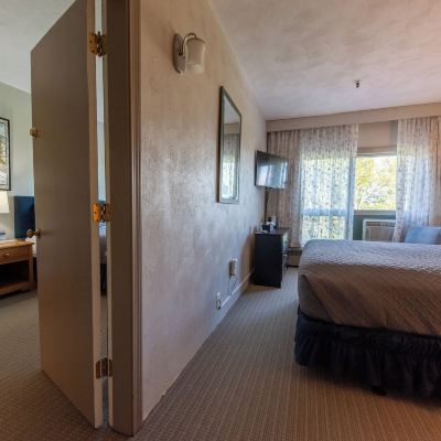 Family Room Sugarloaf Inn Promo Code