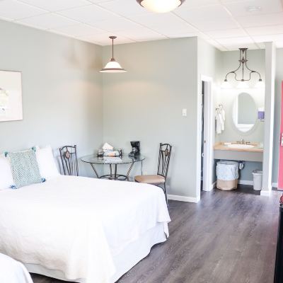 Standard Room, 2 Double Beds Trailhead Lodging Promo Code