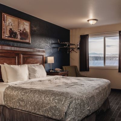 King Room-Non-Smoking Aladdin Motor Inn Promo Code