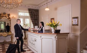 Dwór Prezydencki Boutique Hotel & SPA - Housity