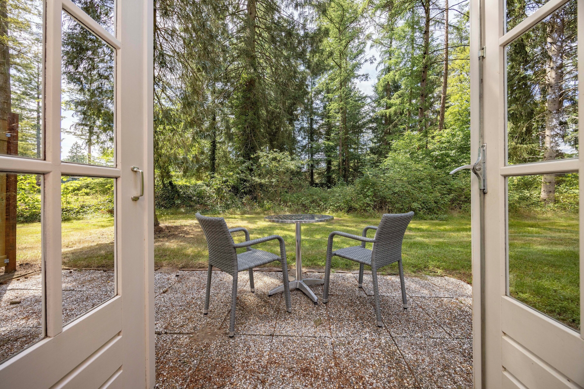 带露台的家庭房