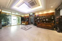 Uneed Hotel